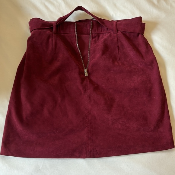 Hollister Size S ultra high rise pencil skirt with pockets - Picture 3 of 3